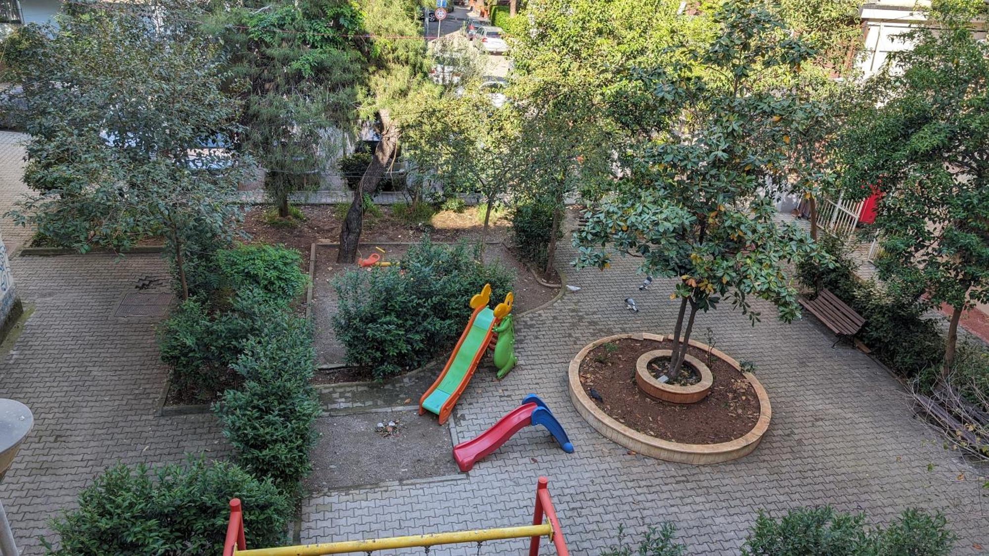 Modern Cozy Apartment 10 Min Walk To Skanderbeg Square Тирана Экстерьер фото